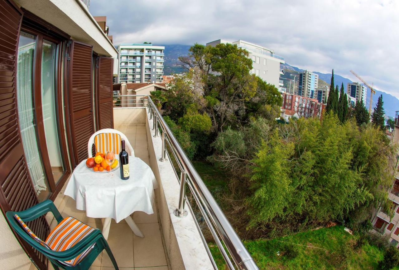 Guest House Mandarina Будва Екстериор снимка