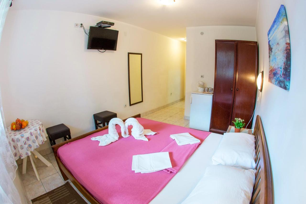 Guest House Mandarina Будва Екстериор снимка