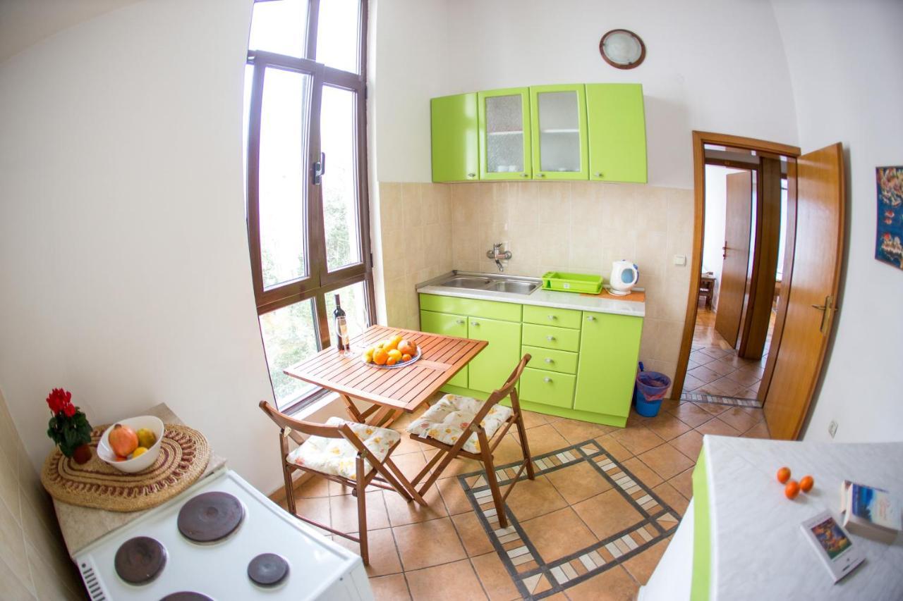 Guest House Mandarina Будва Екстериор снимка