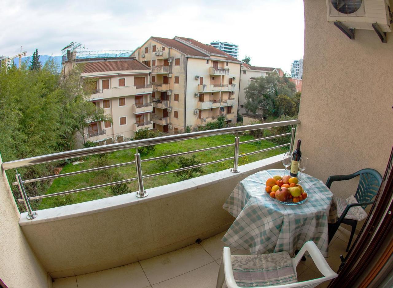 Guest House Mandarina Будва Екстериор снимка